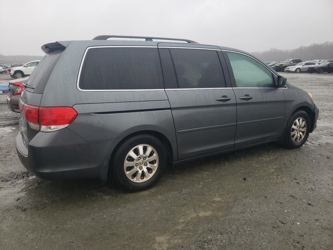 Image 3 of 2010 HONDA ODYSSEY EXL 2010 with VIN 5FNRL3H77AB088405