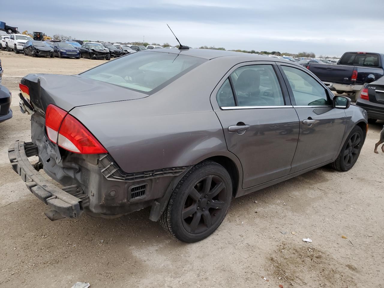 Obraz 3 z 2010 MERCURY MILAN PREMIER 2010 z VIN 3MEHM0JG3AR635233
