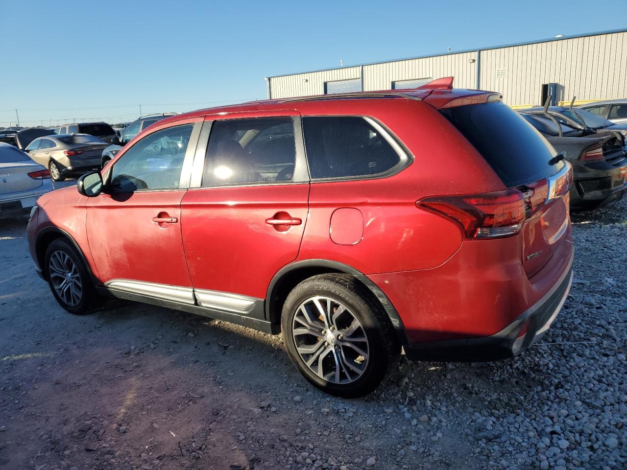 Image 2 of 2017 MITSUBISHI OUTLANDER ES 2017 with VIN JA4AD2A35HZ048561