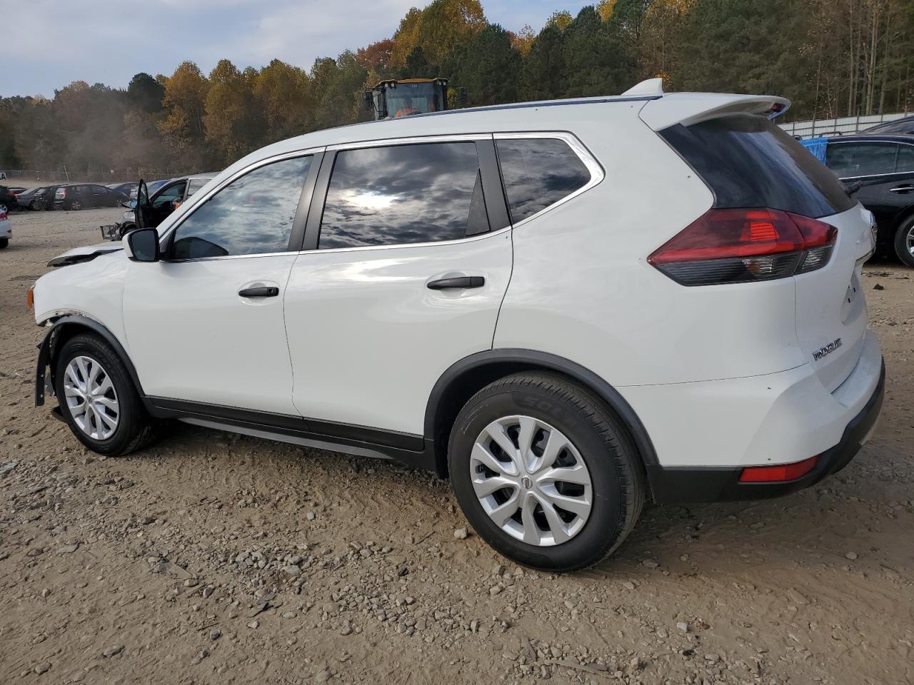 Изображение 2 2020 NISSAN ROGUE S 2020 с VIN JN8AT2MT2LW012376