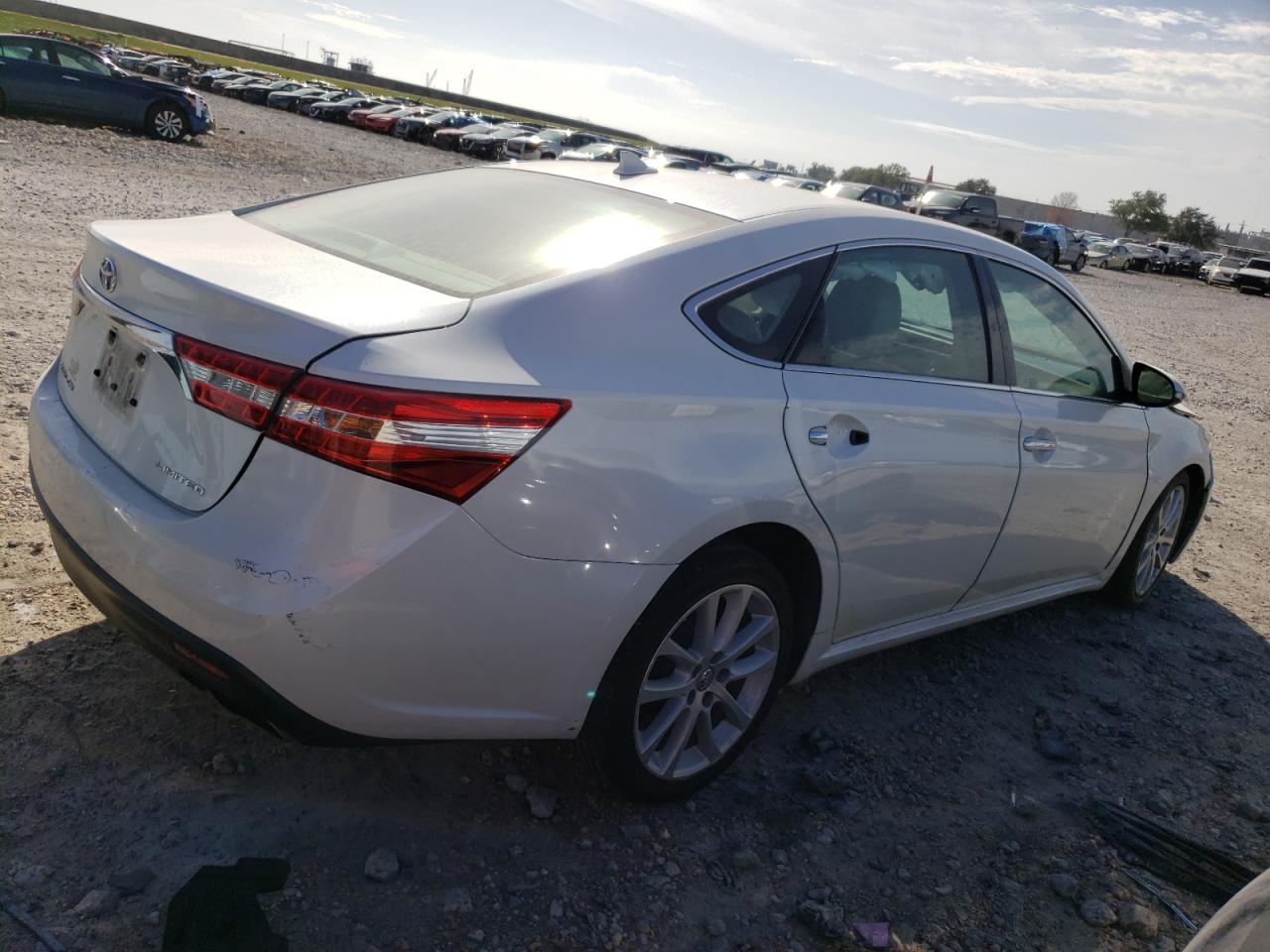 Image 3 of 2014 TOYOTA AVALON BASE 2014 with VIN 4T1BK1EB1EU083940