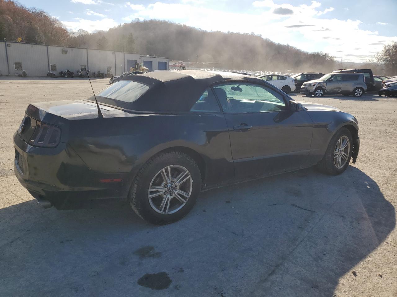 Obraz 3 z 2013 FORD MUSTANG  2013 z VIN 1ZVBP8EM3D5234119