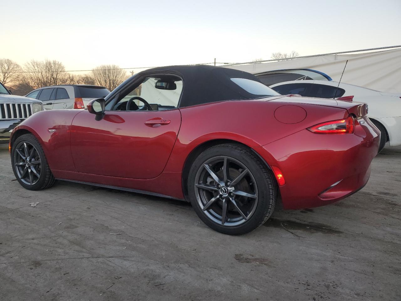 Image 2 of 2016 MAZDA MX-5 MIATA GRAND TOURING 2016 with VIN JM1NDAD78G0114572