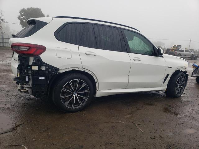 Obraz 3 z 2022 BMW X5 XDRIVE45E 2022 z VIN 5UXTA6C06N9M90356
