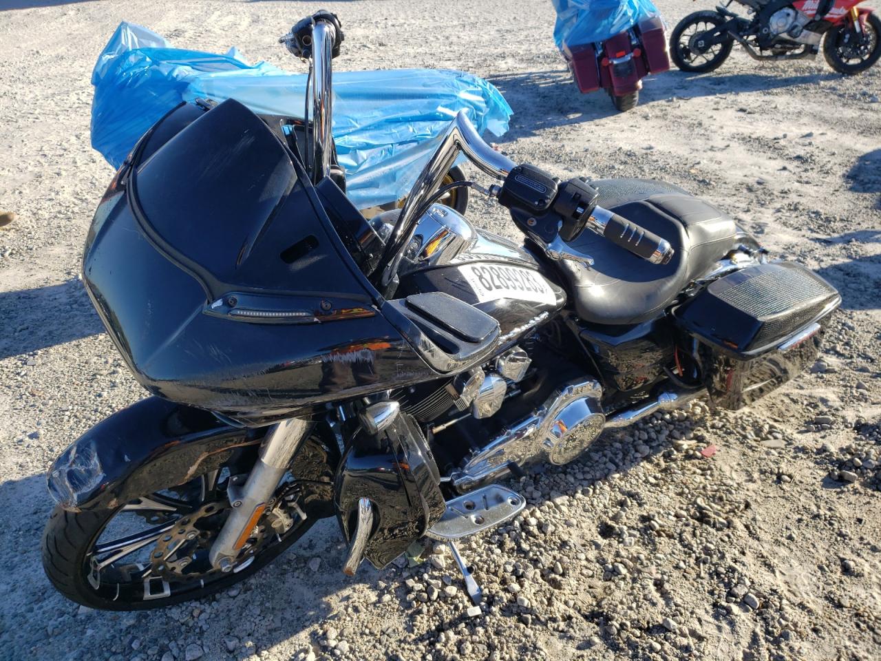 Изображение 2 2016 HARLEY-DAVIDSON FLTRXS ROAD GLIDE SPECIAL 2016 с VIN 1HD1KTM11GB670642