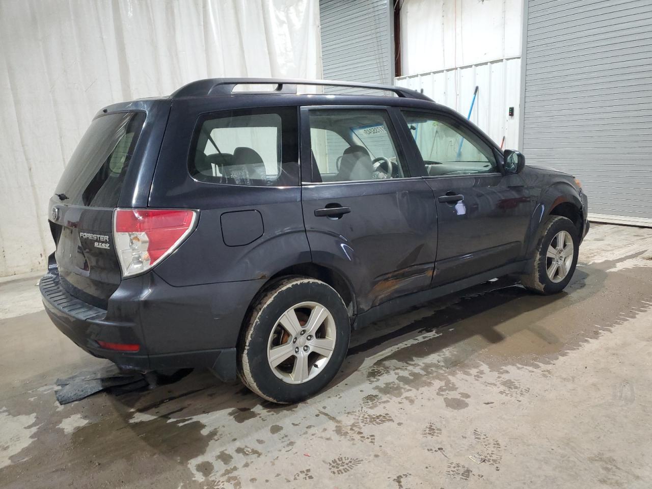 Image 3 of 2011 SUBARU FORESTER 2.5X 2011 with VIN JF2SHABC8BH726757