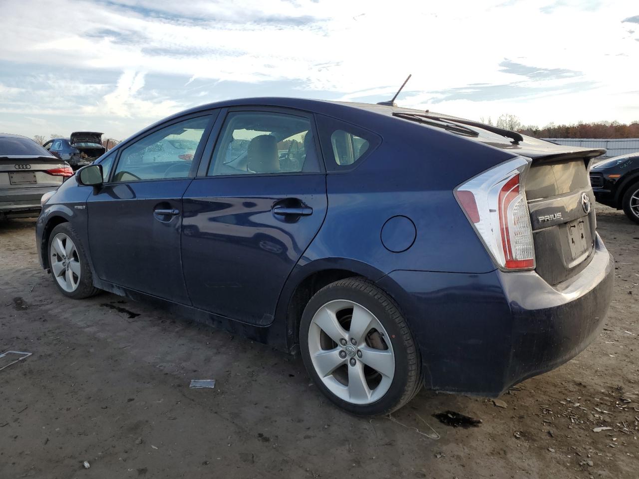Image 2 of 2012 TOYOTA PRIUS  2012 with VIN JTDKN3DU4C1539339