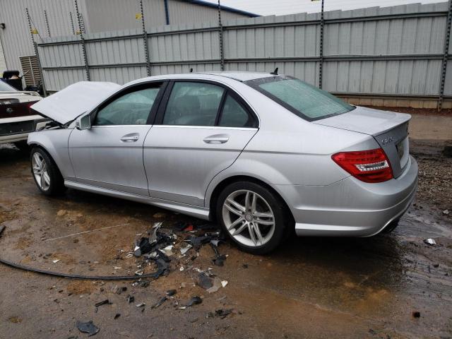 Изображение 2 2013 MERCEDES-BENZ C 250 2013 с VIN WDDGF4HB9DR293222