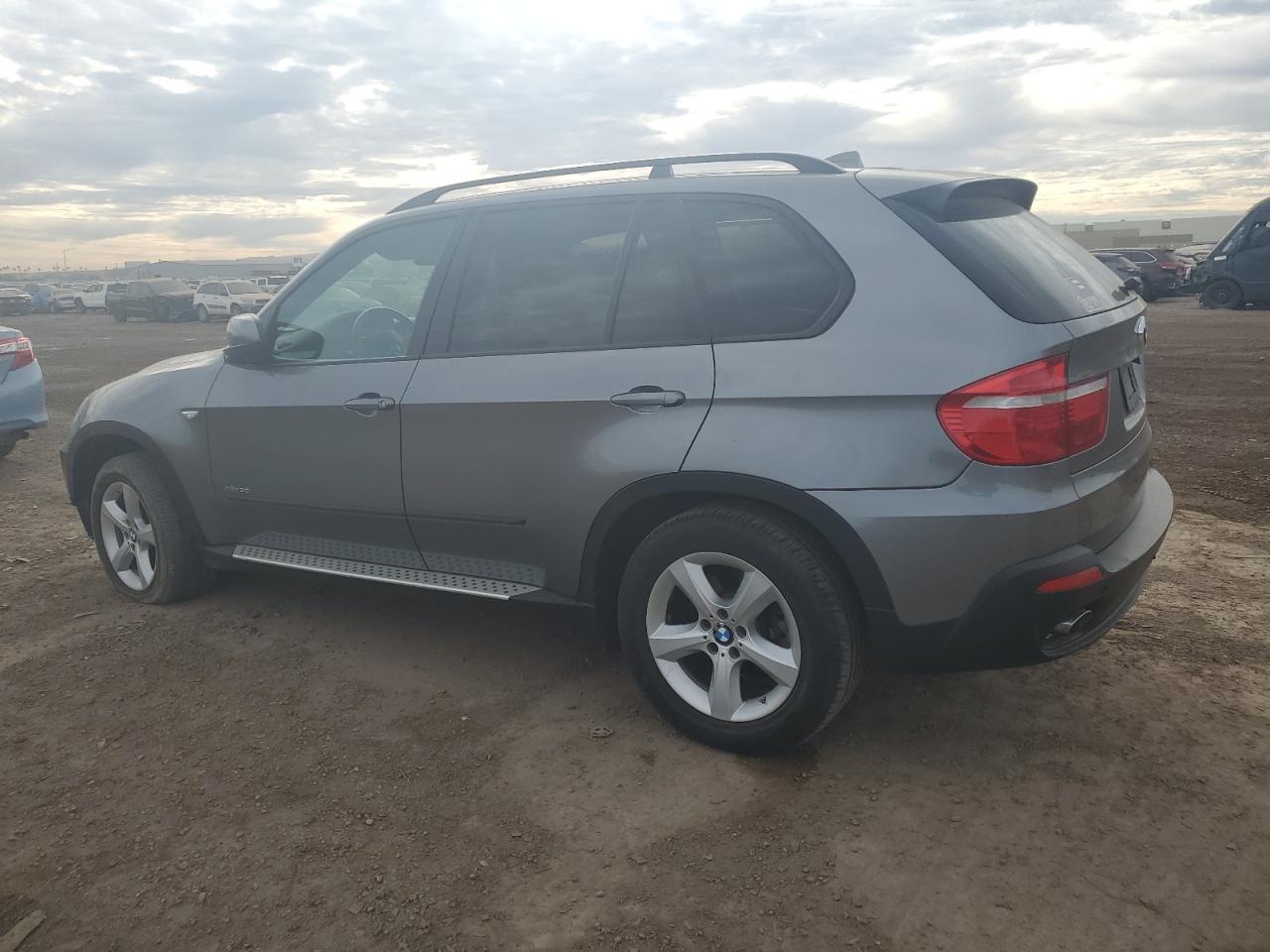 Obraz 2 z 2009 BMW X5 XDRIVE30I 2009 z VIN 5UXFE43599L269229