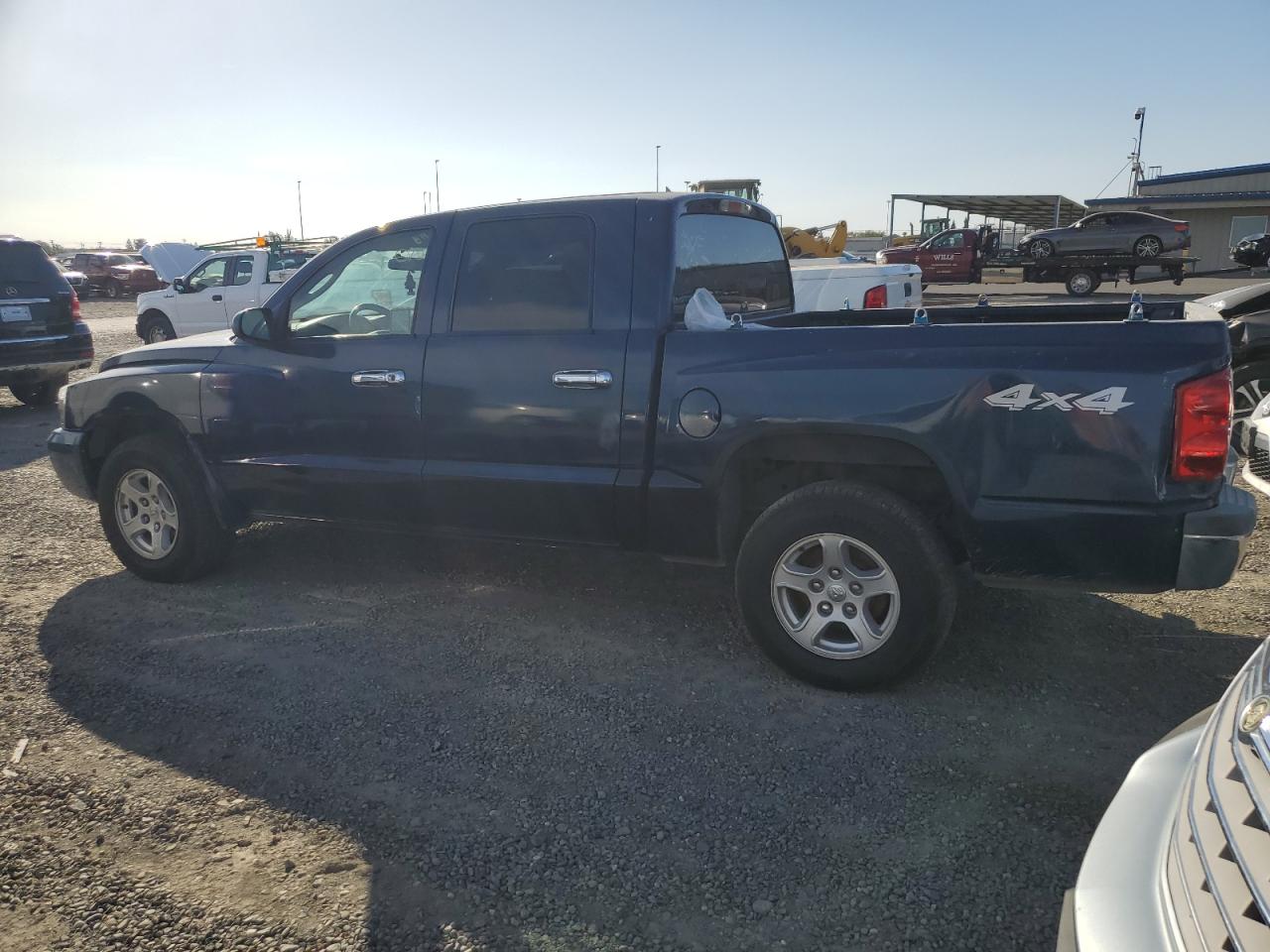 Изображение 2 2005 DODGE DAKOTA QUAD SLT 2005 с VIN 1D7HW48N25S127097