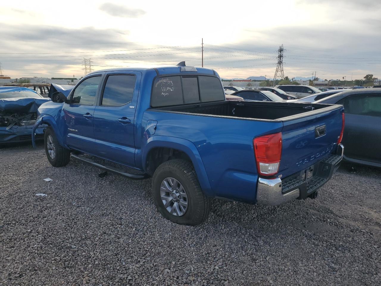 Obraz 2 z 2016 TOYOTA TACOMA DOUBLE CAB 2016 z VIN 3TMAZ5CN6GM025460