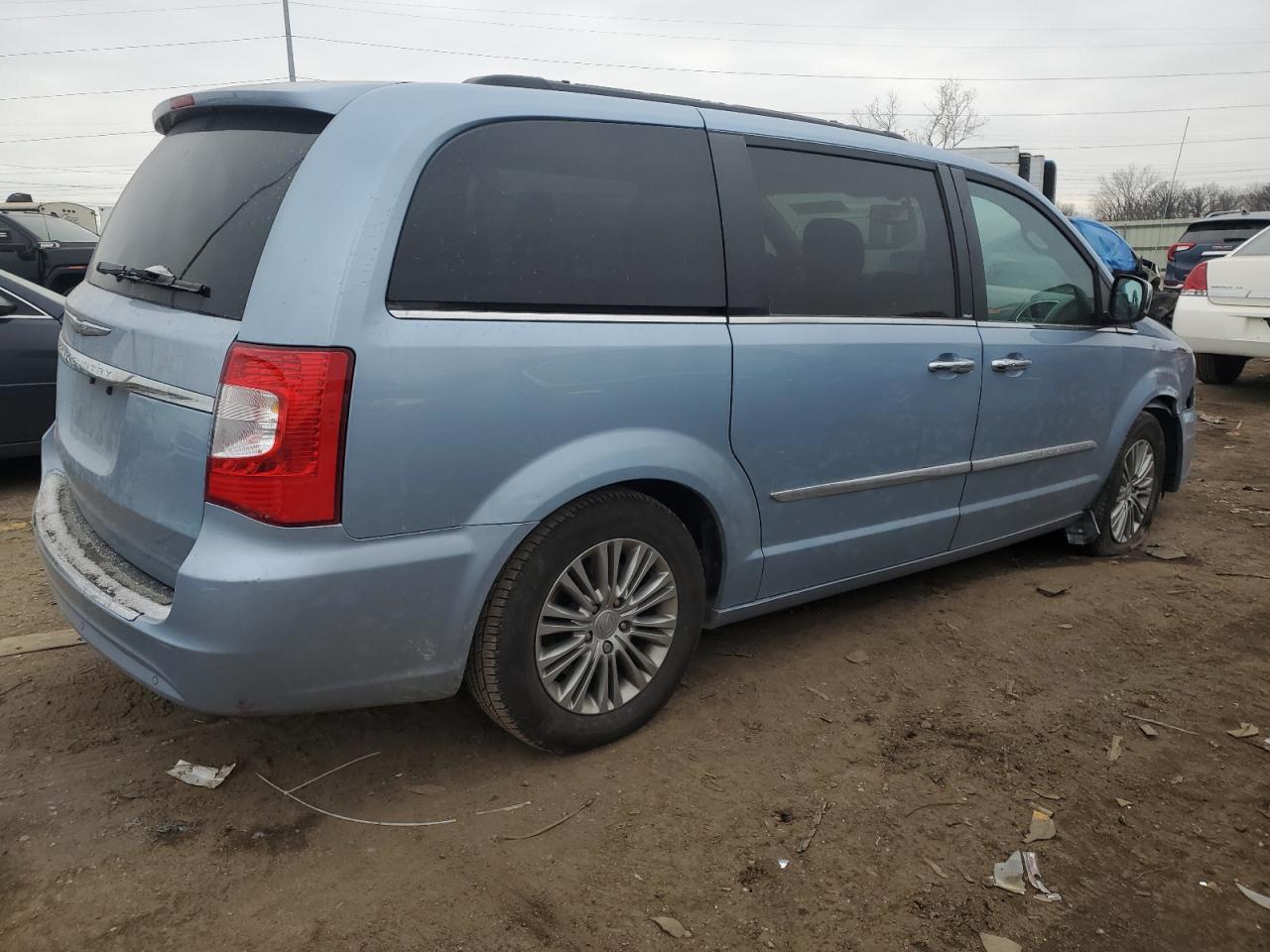 Image 3 of 2013 CHRYSLER TOWN & COUNTRY TOURING L 2013 with VIN 2C4RC1CGXDR634666