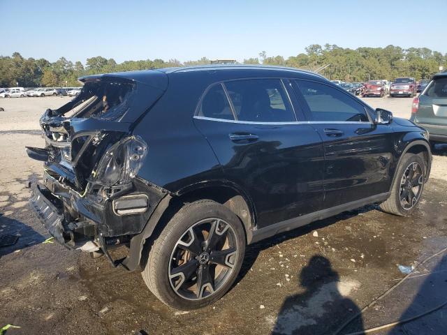 Image 3 of 2019 MERCEDES-BENZ GLA 250 4MATIC 2019 with VIN WDCTG4GB6KU010738