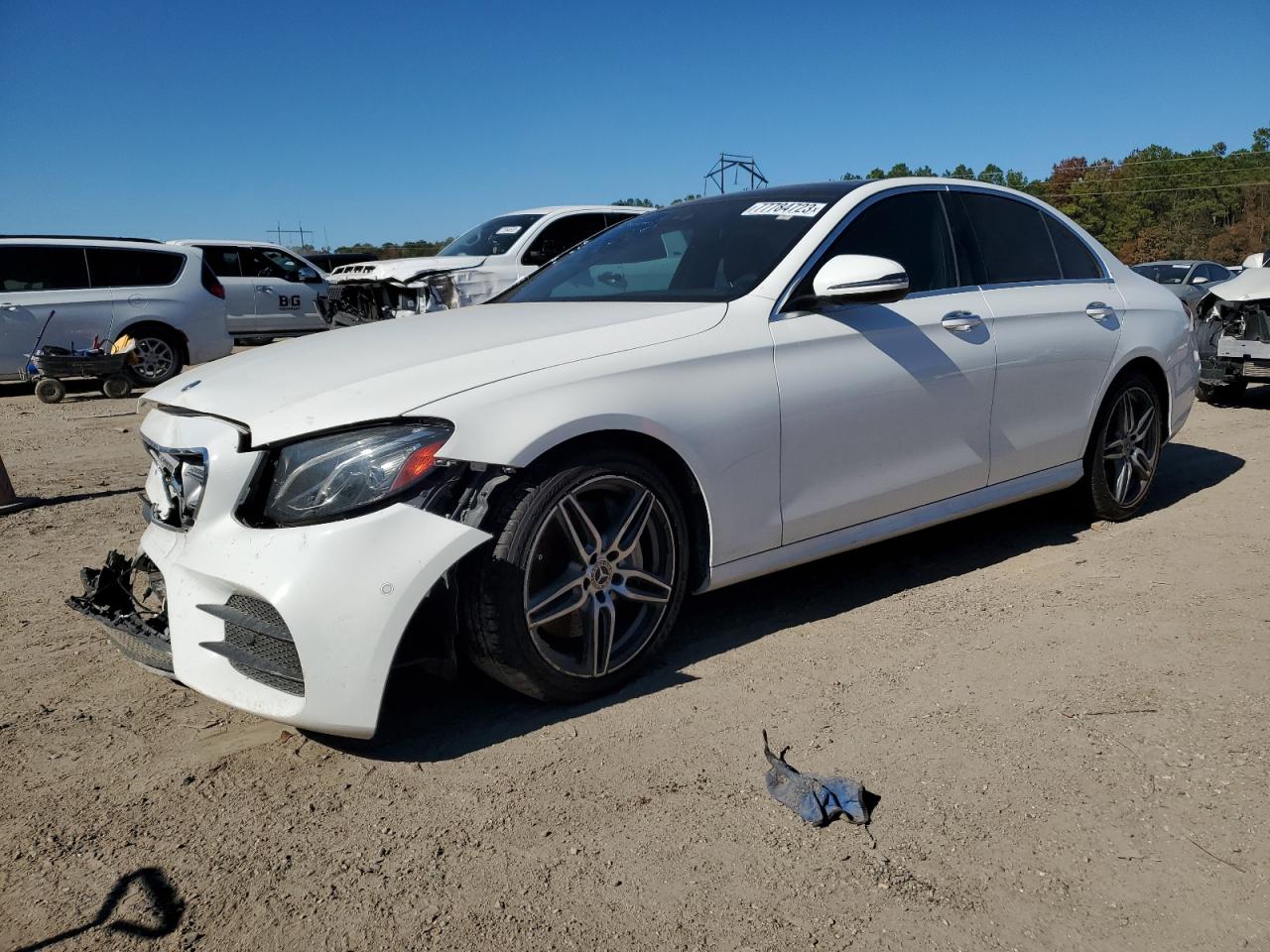Obraz 1 z 2018 MERCEDES-BENZ E 300 2018 z VIN WDDZF4JB1JA460878