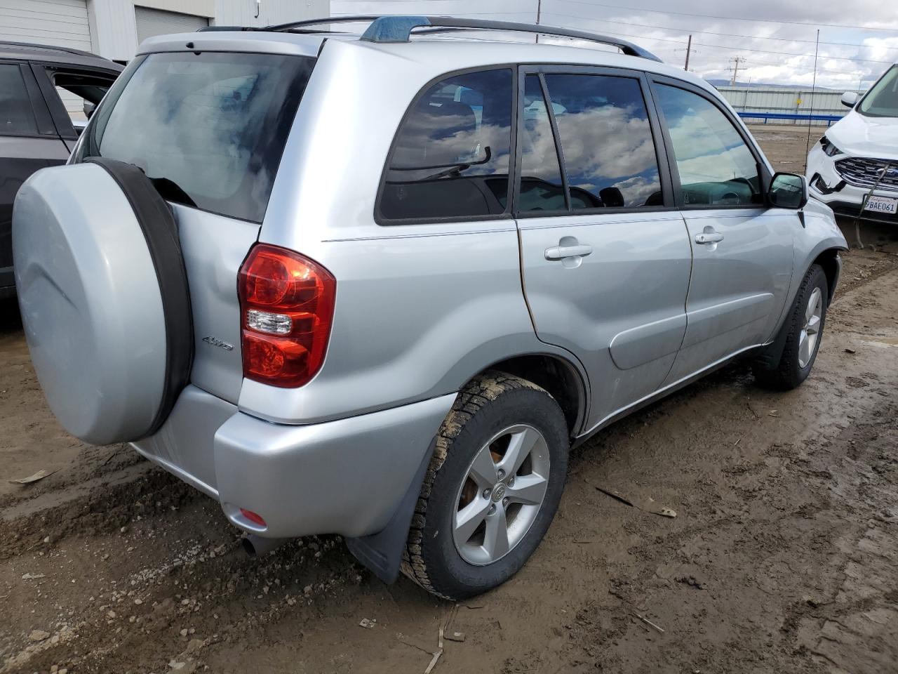 Изображение 3 2004 TOYOTA RAV4  2004 с VIN JTEHD20V346011636