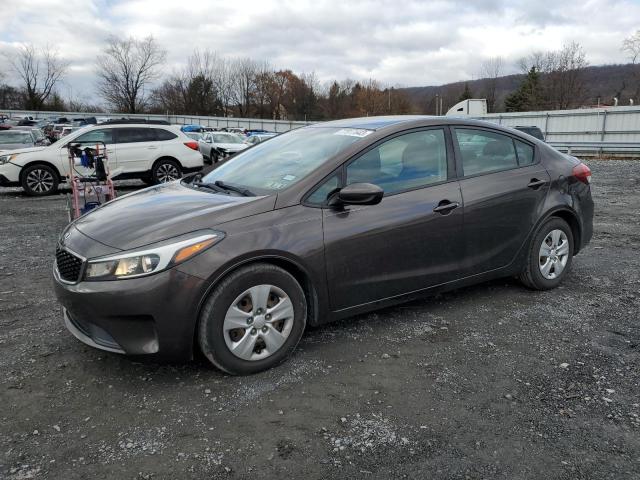 Image 1 of 2017 KIA FORTE LX 2017 with VIN 3KPFK4A7XHE025966