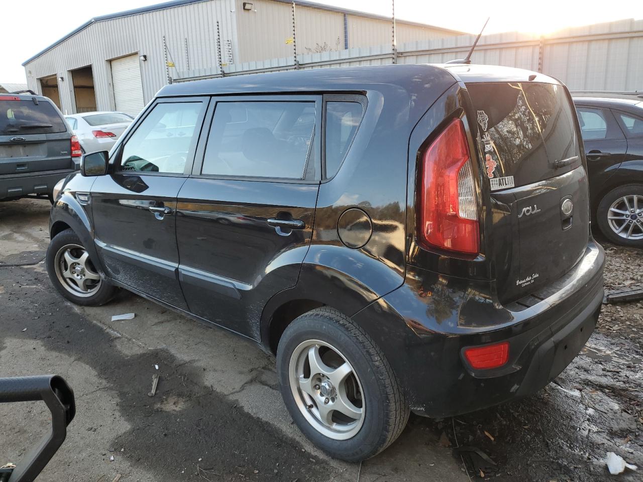 Image 2 of 2012 KIA SOUL  2012 with VIN KNDJT2A56C7366154