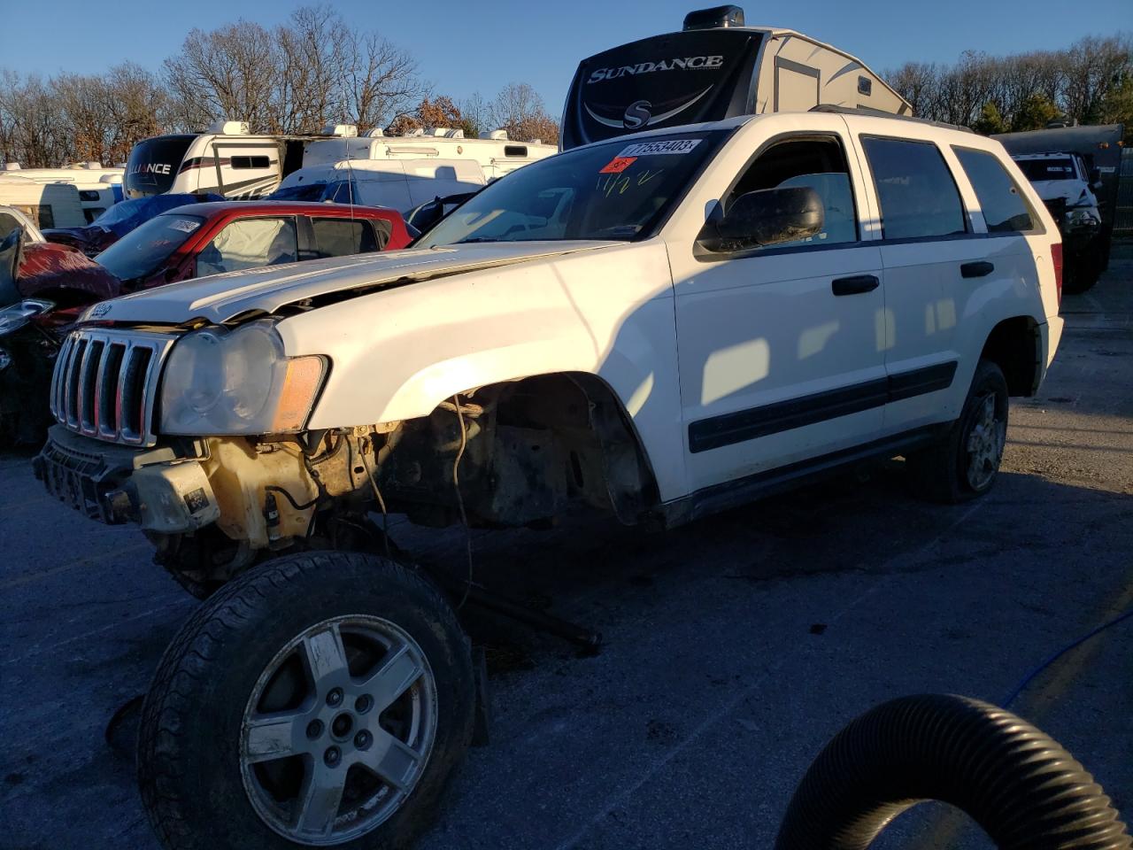 Image 1 of 2005 JEEP GRAND CHEROKEE LAREDO 2005 with VIN 1J4GR48K05C564426