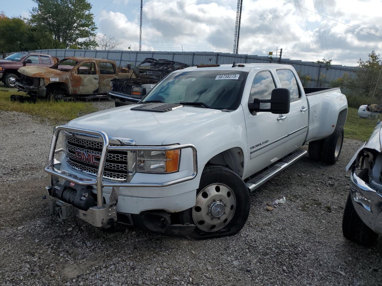 Изображение 2 2011 GMC SIERRA K3500 DENALI 2011 с VIN 1GT426C87BF255129