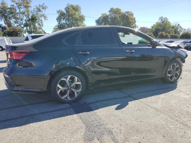 Obraz 3 z 2021 KIA FORTE FE 2021 z VIN 3KPF24AD1ME407240