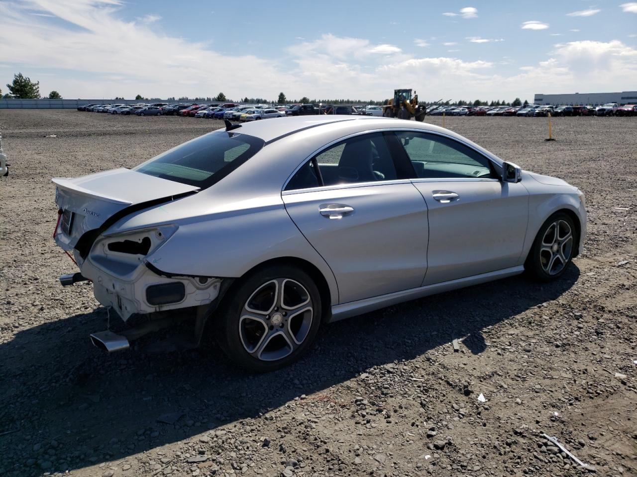 Obraz 3 z 2014 MERCEDES-BENZ CLA 250 4MATIC 2014 z VIN WDDSJ4GB5EN145930