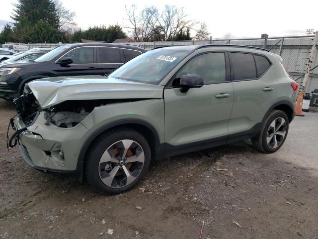 Image 1 of 2023 VOLVO XC40 PLUS 2023 with VIN YV4L12UW7P2913337
