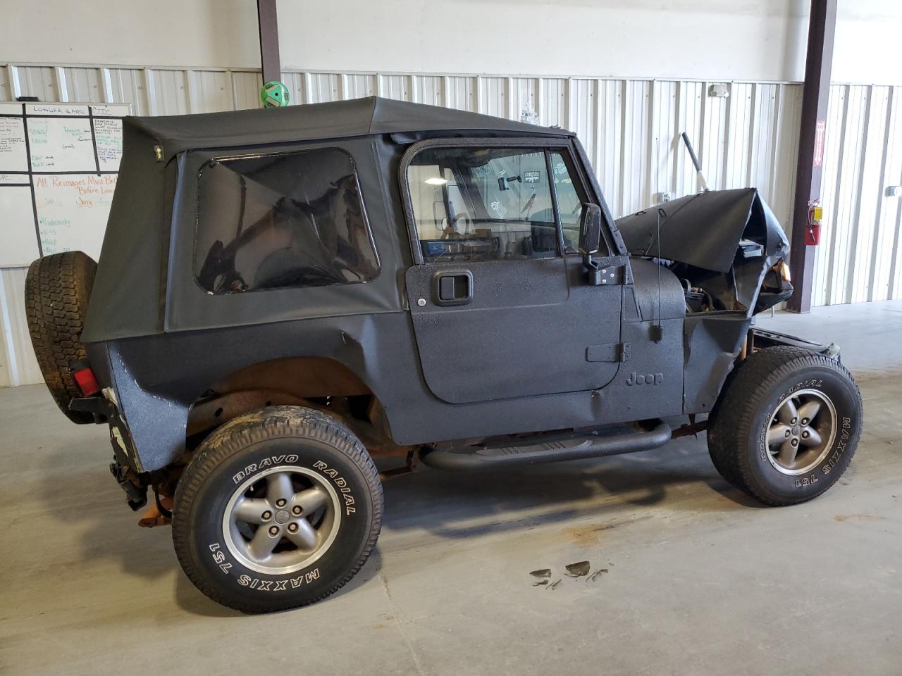 Image 3 of 1994 JEEP WRANGLER / YJ S 1994 with VIN 1J4FY19P9RP403031