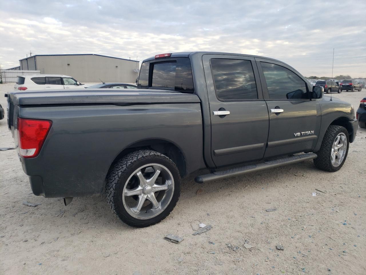 Obraz 3 z 2005 NISSAN TITAN XE 2005 z VIN 1N6BA07A65N574422