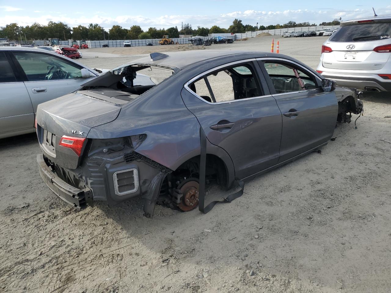 Изображение 3 2013 ACURA ILX 20 TECH 2013 с VIN 19VDE1F74DE011778
