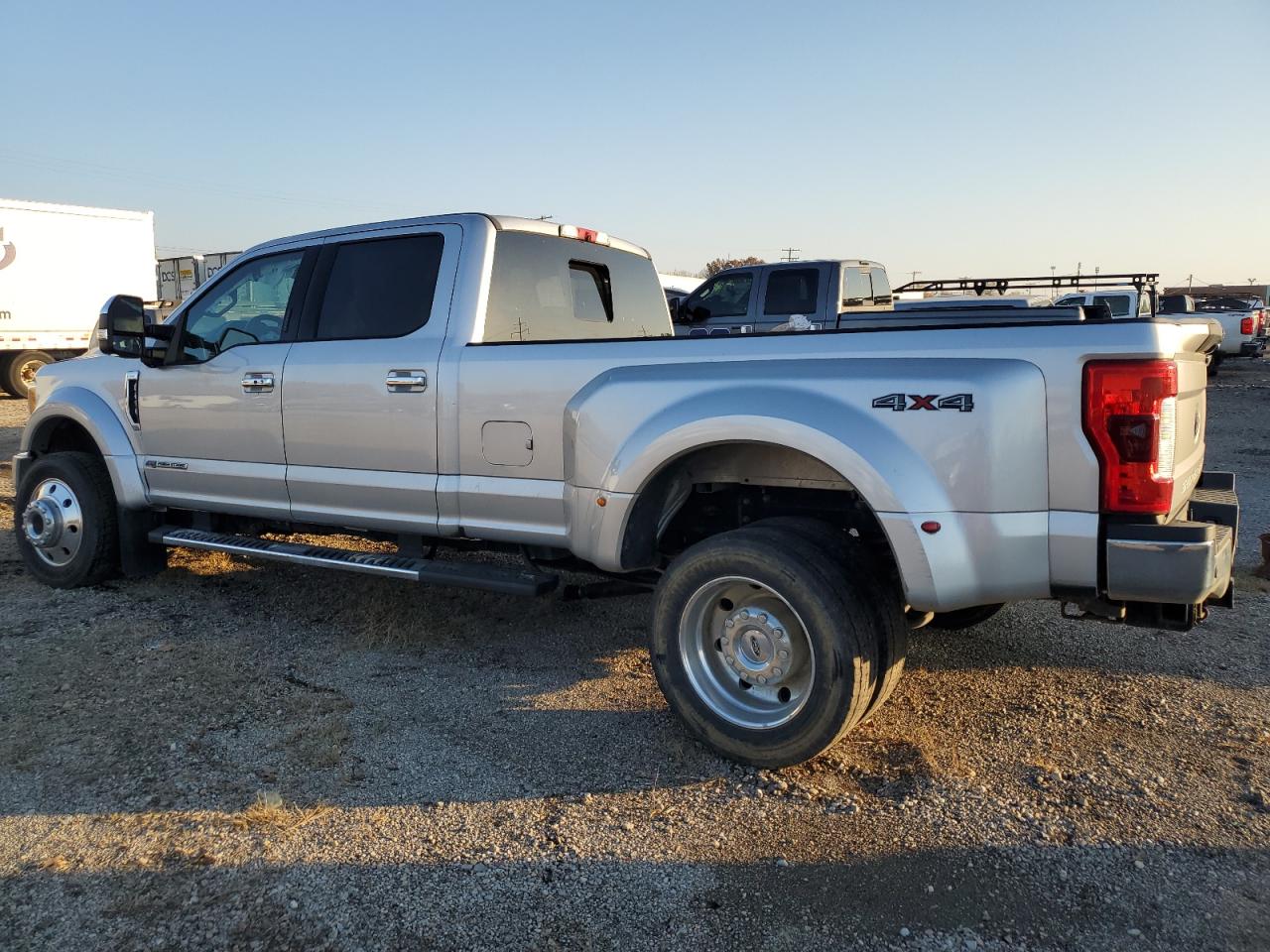 Image 2 of 2017 FORD F450 SUPER DUTY 2017 with VIN 1FT8W4DT1HEB33782