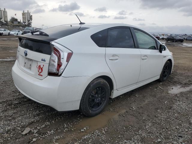 Image 3 of 2013 TOYOTA PRIUS  2013 with VIN JTDKN3DUXD5635910