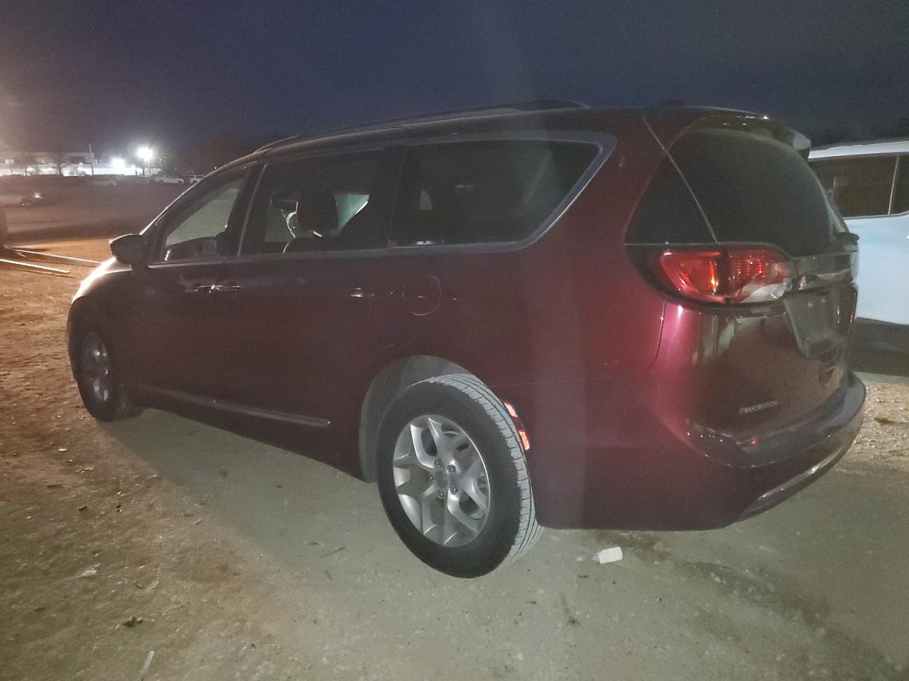 Image 2 of 2017 CHRYSLER PACIFICA TOURING L 2017 with VIN 2C4RC1BG9HR810047