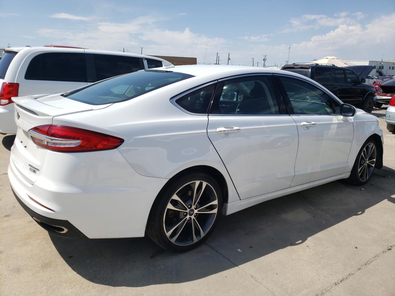 Изображение 3 2019 FORD FUSION TITANIUM 2019 с VIN 3FA6P0D95KR243553