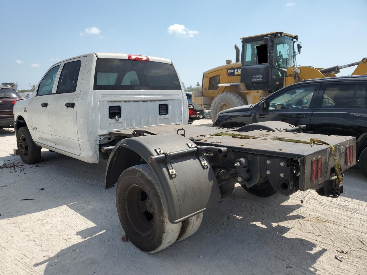 Изображение 2 2020 RAM 3500 TRADESMAN 2020 с VIN 3C63RRGL2LG179513