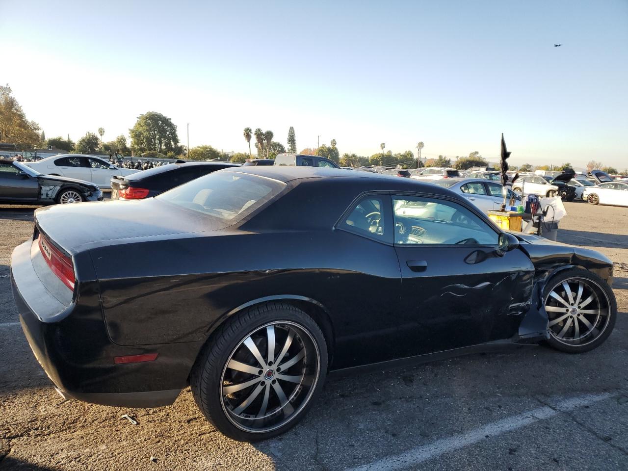 Image 3 of 2014 DODGE CHALLENGER SXT 2014 with VIN 2C3CDYAG7EH208606