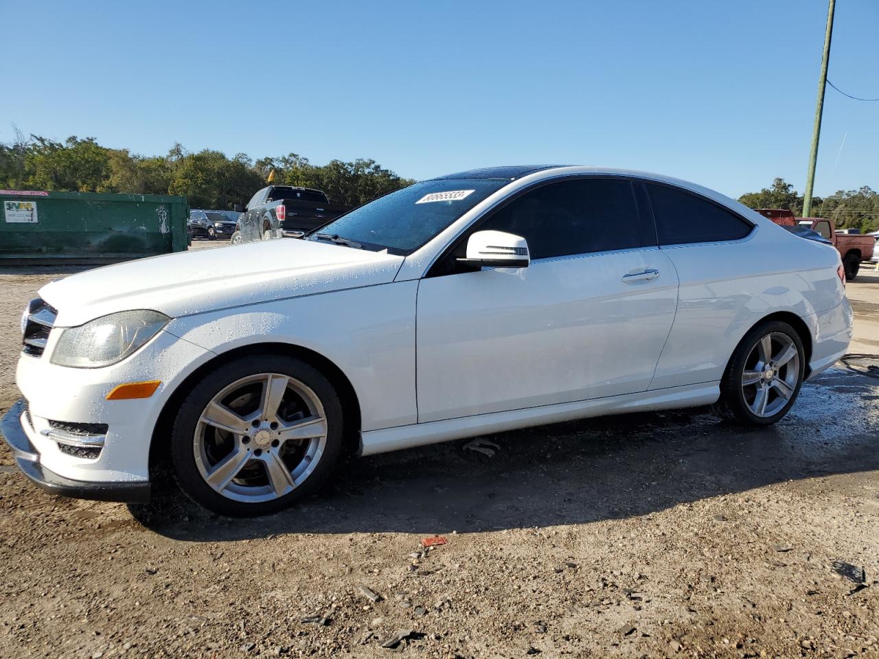 Obraz 1 z 2013 MERCEDES-BENZ C 250 2013 z VIN WDDGJ4HB6DG070436