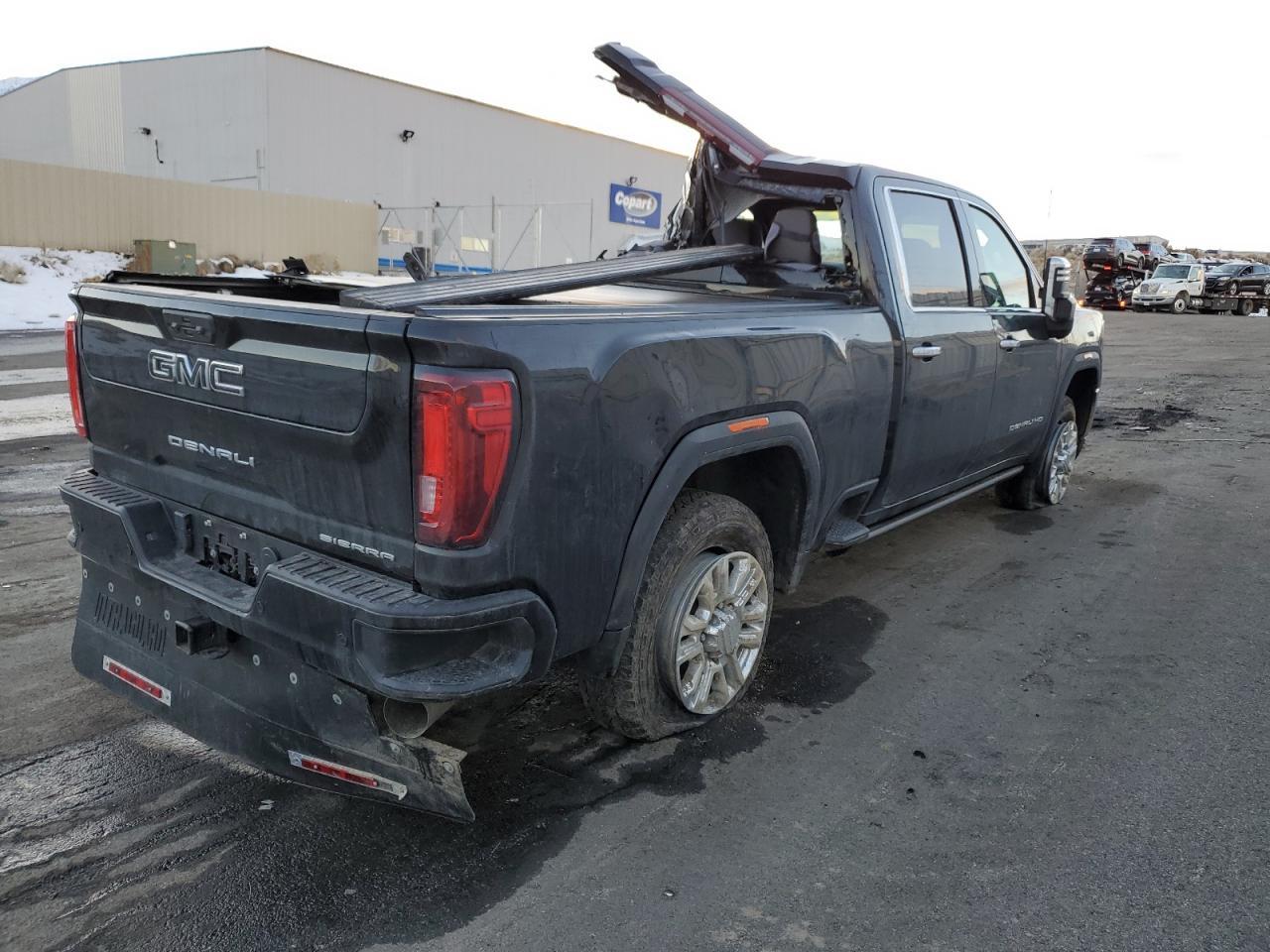 Obraz 3 z Gmc Sierra K2500 Denali 2022 z VIN 1GT49REY7NF114401