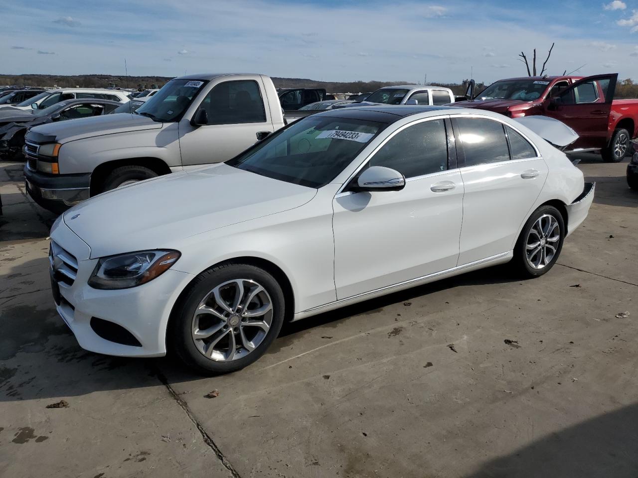 Изображение 1 2015 MERCEDES-BENZ C 300 2015 с VIN 55SWF4JB7FU088229