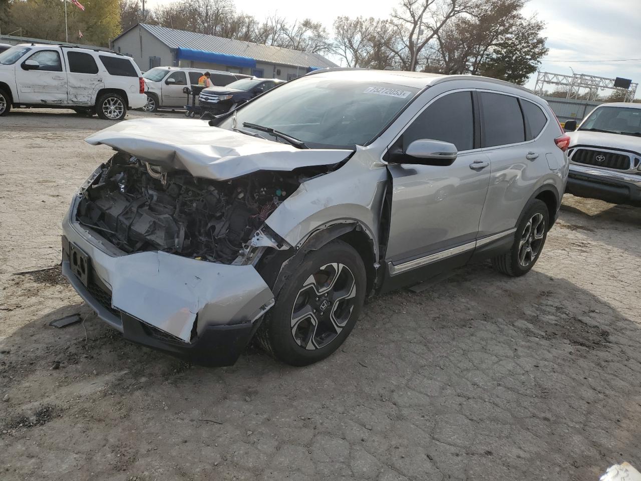 Obraz 1 z 2018 HONDA CR-V TOURING 2018 z VIN 7FARW2H94JE034356