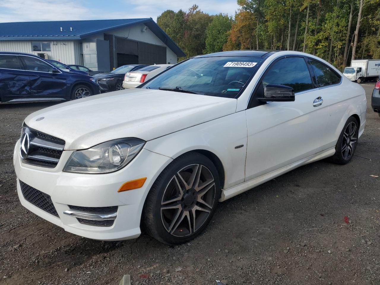 Изображение 1 2014 MERCEDES-BENZ C 250 2014 с VIN WDDGJ4HB0EG277339