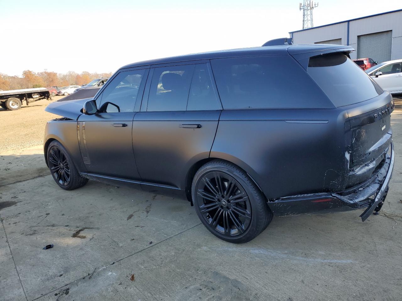 Image 2 of 2023 LAND ROVER RANGE ROVER SE 2023 with VIN SALKP9FU3PA016743