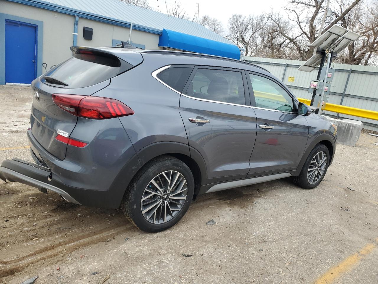 Image 3 of 2021 HYUNDAI TUCSON LIMITED 2021 with VIN KM8J33ALXMU339848