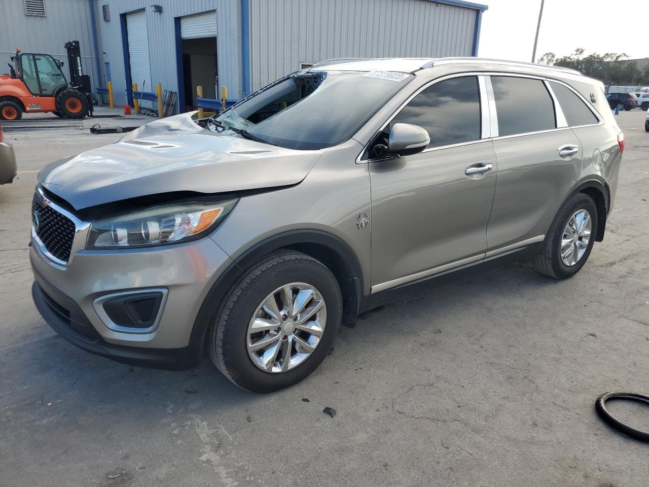 Image 1 of 2017 KIA SORENTO LX 2017 with VIN 5XYPG4A30HG273293