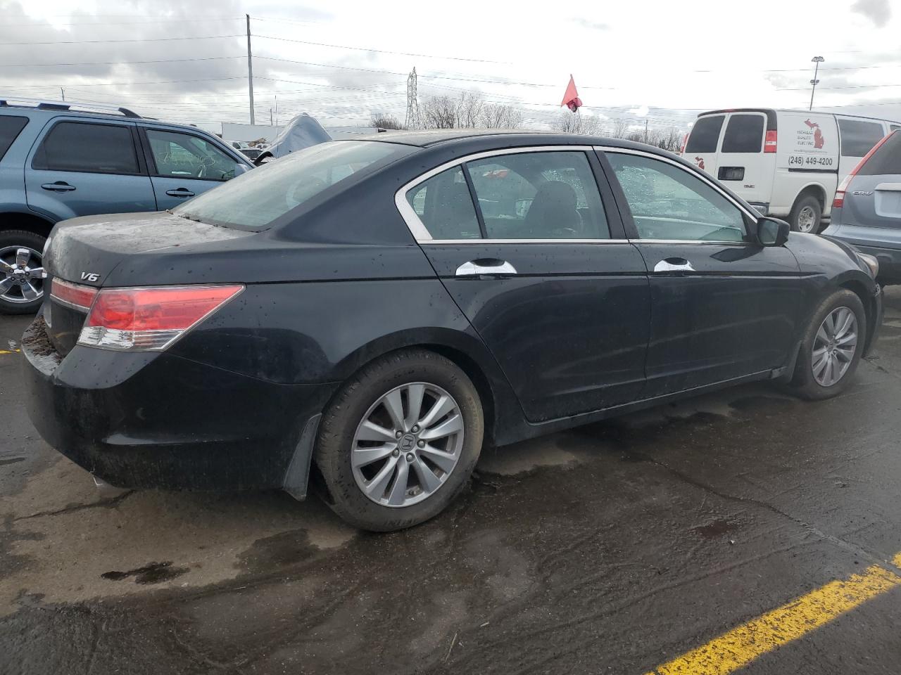 Image 3 of 2011 HONDA ACCORD EX 2011 with VIN 1HGCP3F76BA000873