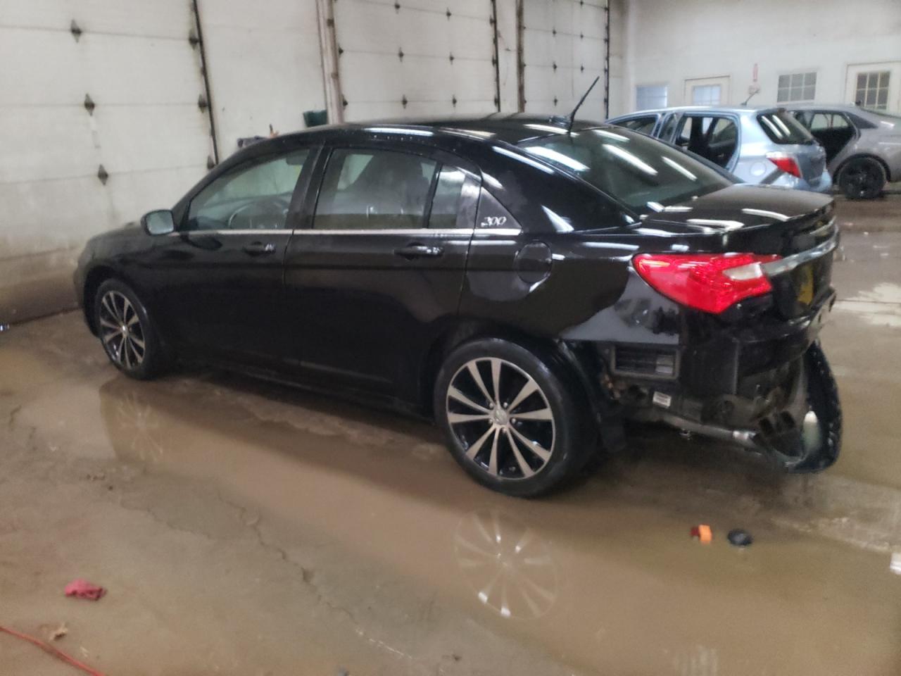 Obraz 2 z 2013 CHRYSLER 200 LIMITED 2013 z VIN 1C3CCBCG1DN743790