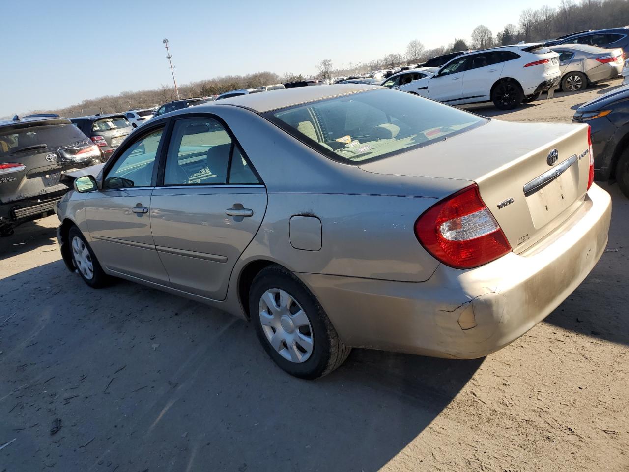 Изображение 2 2004 TOYOTA CAMRY LE 2004 с VIN 4T1BE32K64U828753