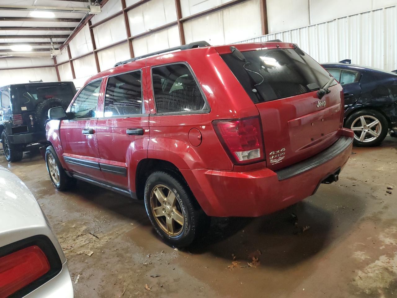 Image 2 of 2006 JEEP GRAND CHEROKEE LAREDO 2006 with VIN 1J4GR48K56C154366
