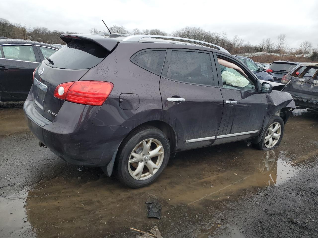 Image 3 of 2011 NISSAN ROGUE S 2011 with VIN JN8AS5MVXBW299325