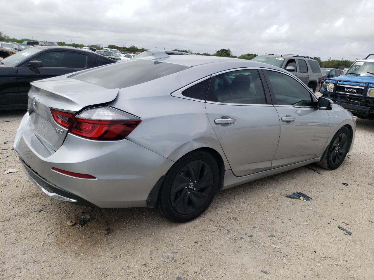 Image 3 of 2019 HONDA INSIGHT TOURING 2019 with VIN 19XZE4F96KE018633