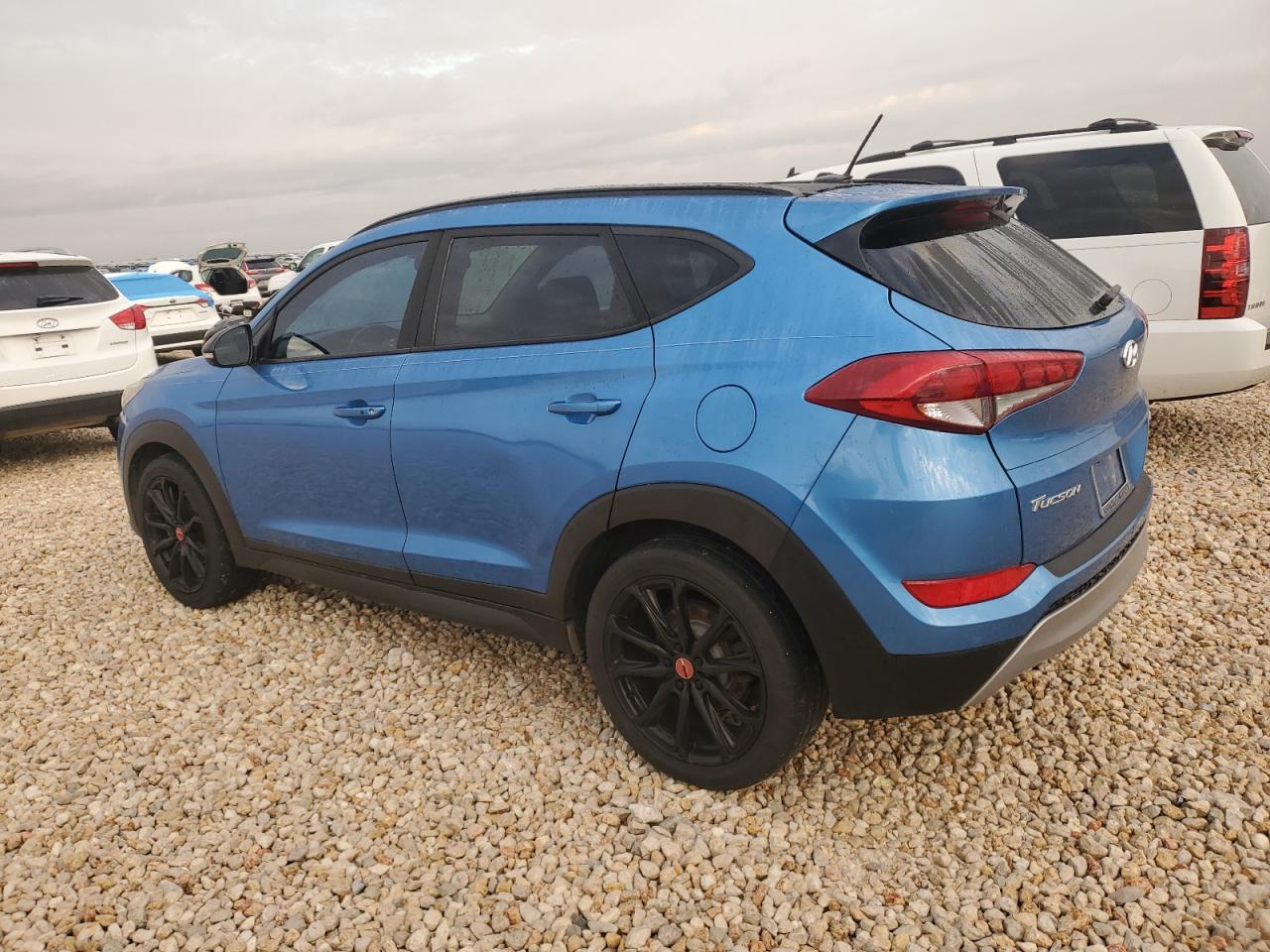 Obraz 2 z 2017 HYUNDAI TUCSON LIMITED 2017 z VIN KM8J33A23HU482654
